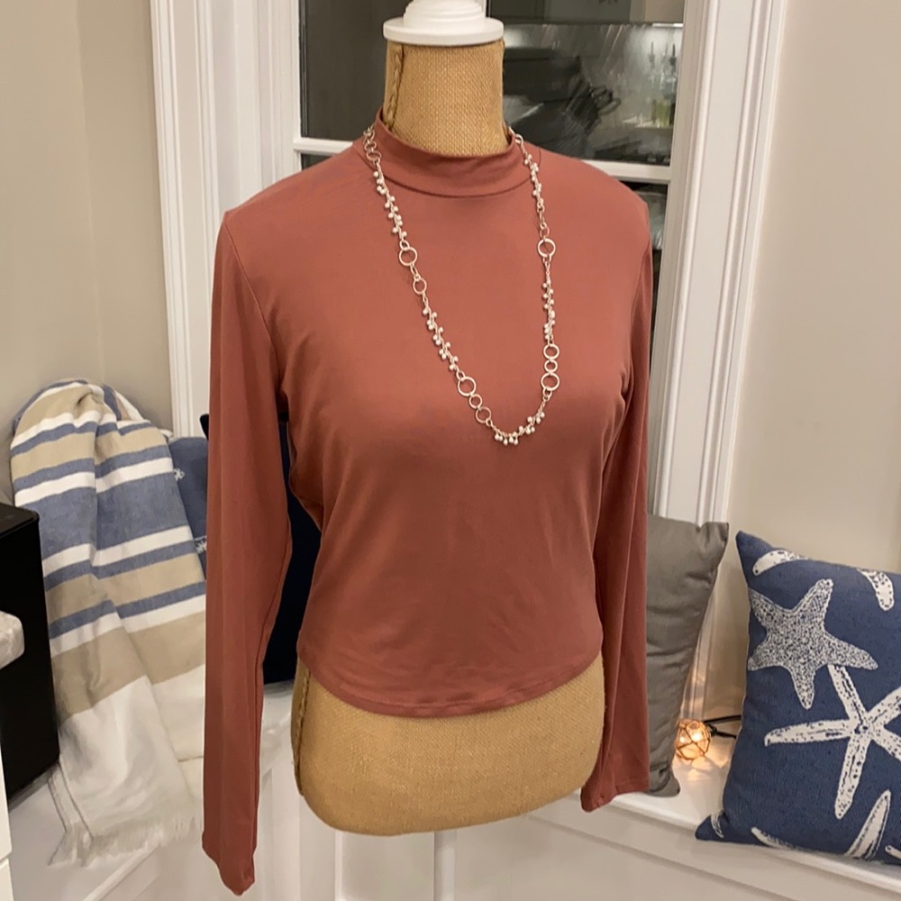 NWT Love In The Moment Turtleneck